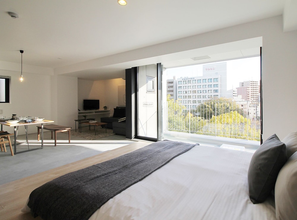 プレミアム スタジオ シティビュー (501) | b hotel 広島平和大通り