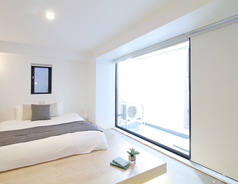 コンフォート スタジオ (402) | b hotel 広島平和大通り