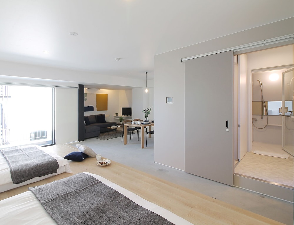 シグネチャー スタジオ (1002) 客室7 | b hotel 広島平和大通り