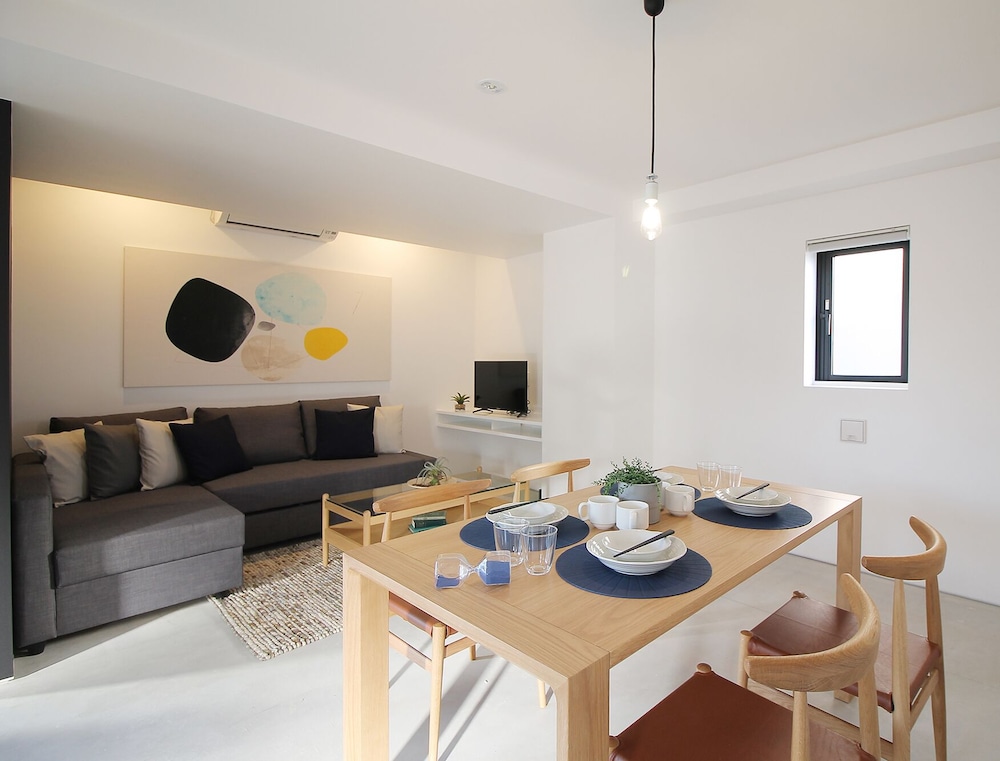 デザイン スタジオ (702) | b hotel 広島平和大通り