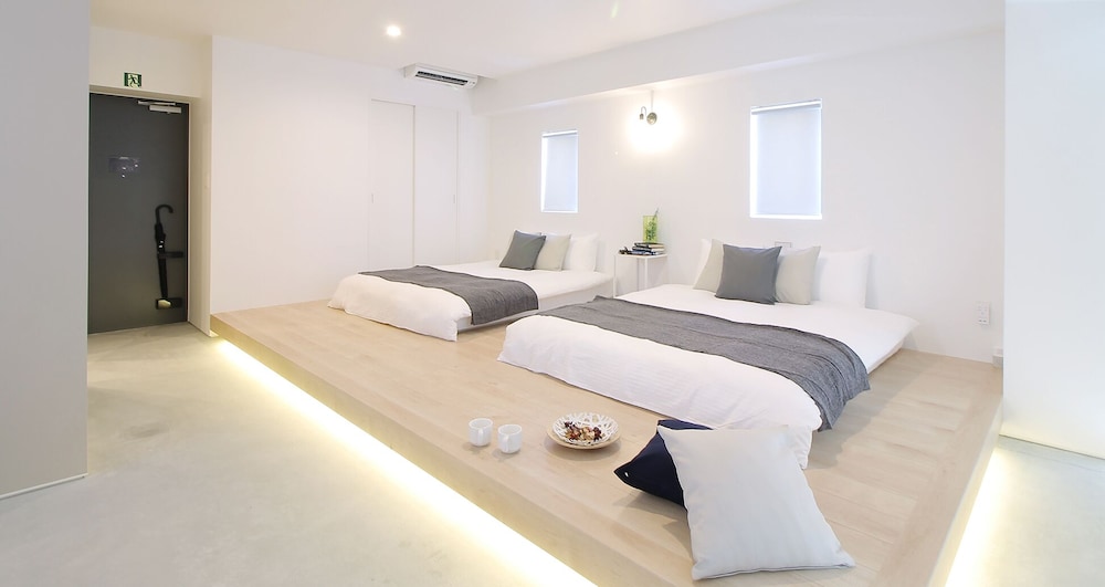 シグネチャー スタジオ (1002) 客室1 | b hotel 広島平和大通り