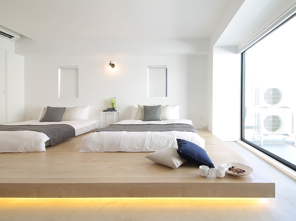 シグネチャー スタジオ (1002) 客室2 | b hotel 広島平和大通り