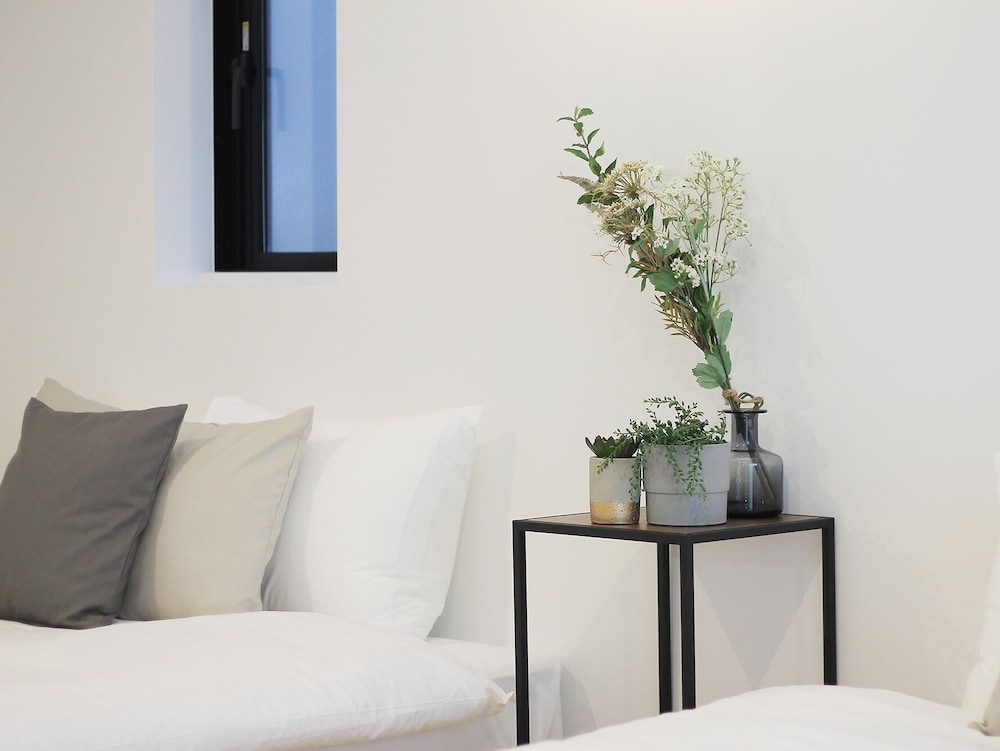 コンフォート スタジオ (402) 客室の設備とサービス1 | b hotel 広島平和大通り