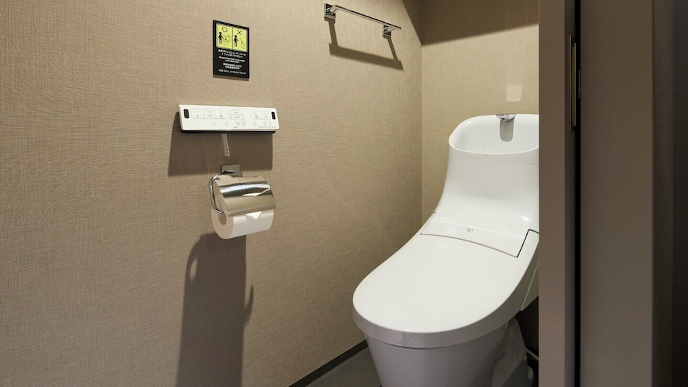 ファミリー スタジオ バスルーム1 | Minn 上野