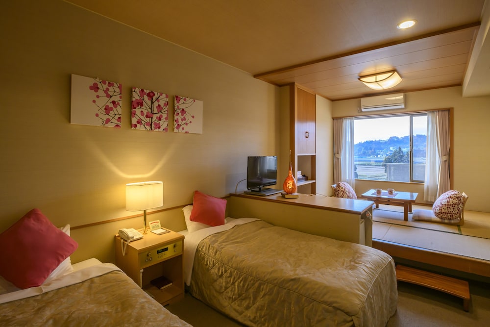 角部屋ゆったり コンセプト和洋室「さくらんぼ」禁煙 客室3 | ホテルシンフォニーアネックス