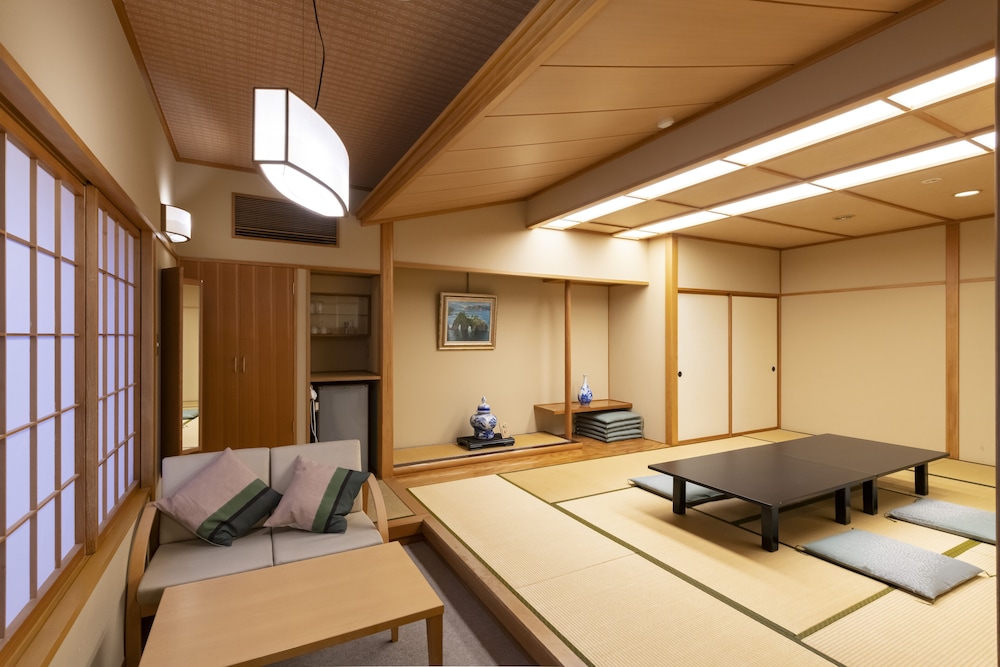 バリアフリー二間和洋室　禁煙 客室2 | ホテルシンフォニーアネックス