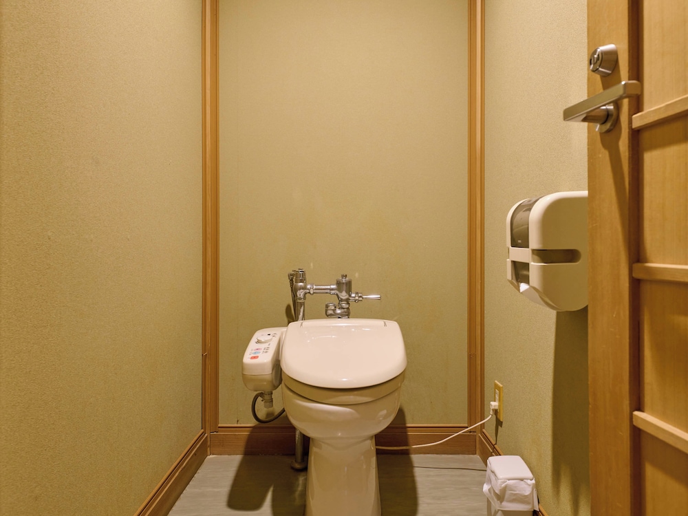 【禁煙】 二間続き和室&和ベットルーム/和室2〜8名様 客室20 | Tabist こぼうしの湯 洗心亭 会津湯野上温泉