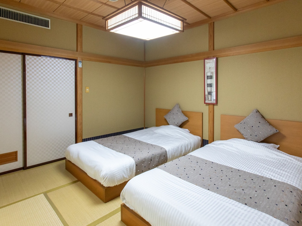 【 禁煙】露天風呂と檜内風呂のついた「離れ」特別室2〜6名様 | Tabist こぼうしの湯 洗心亭 会津湯野上温泉