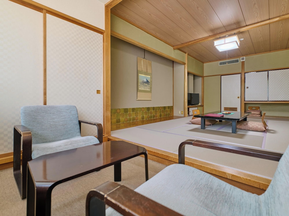 【禁煙】スタンダード 和室2〜5名様 客室11 | Tabist こぼうしの湯 洗心亭 会津湯野上温泉