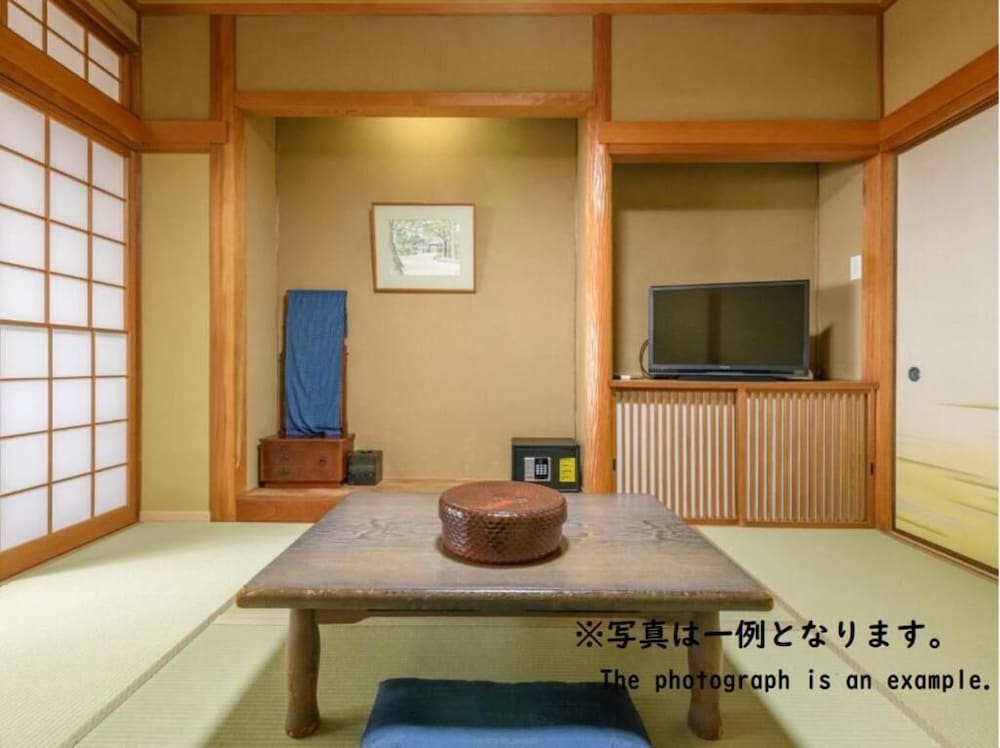 ツイン和室　共用バスルーム 客室4 | Tabist 麻野館別館いろは 伊勢