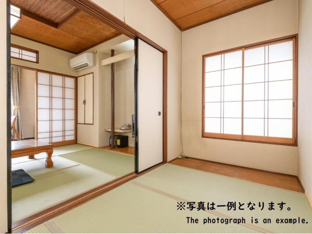 トリプル和室　共用バスルーム 客室3 | Tabist 麻野館別館いろは 伊勢