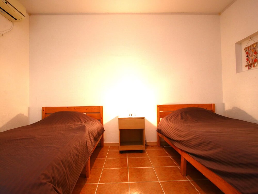 スタンダード ツインルーム 禁煙 客室4 | 遊び BASE やまばれーハウス