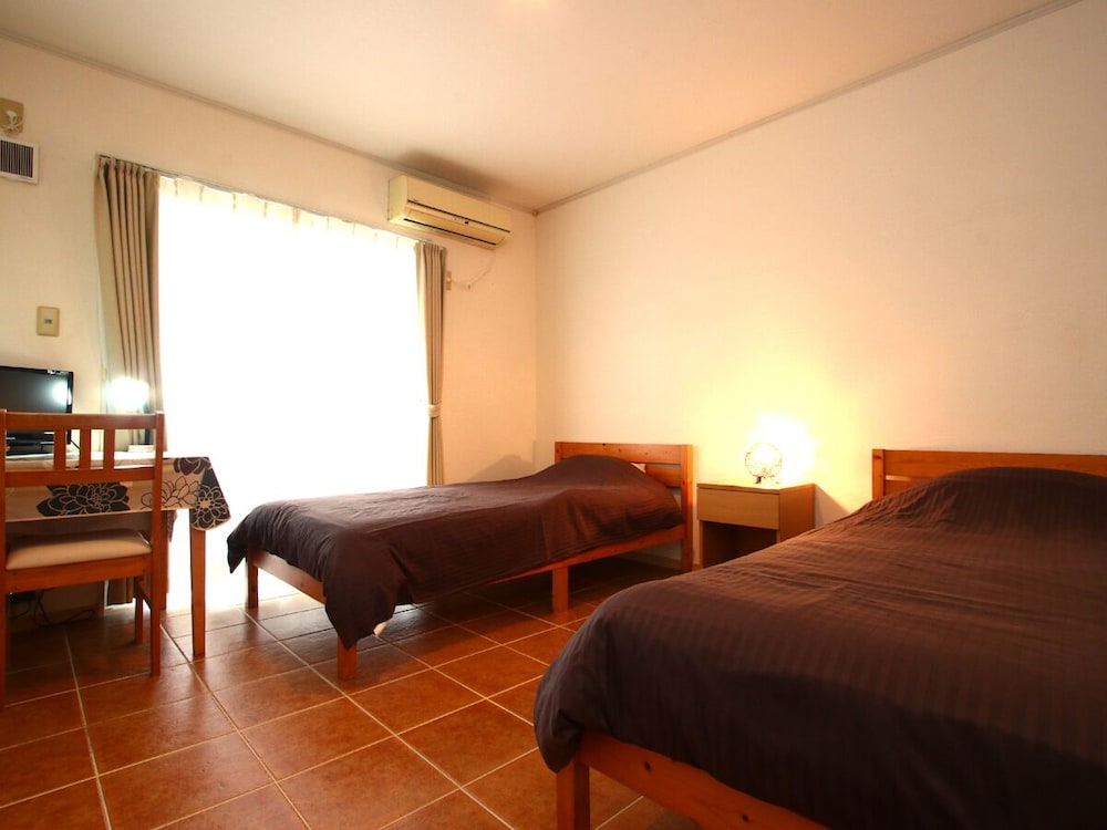 スタンダード ツインルーム 禁煙 客室8 | 遊び BASE やまばれーハウス