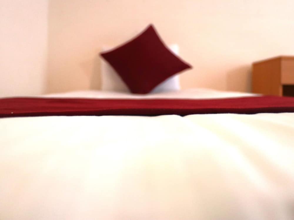 ツインルーム エキストラベッド付 客室18 | 遊び BASE やまばれーハウス