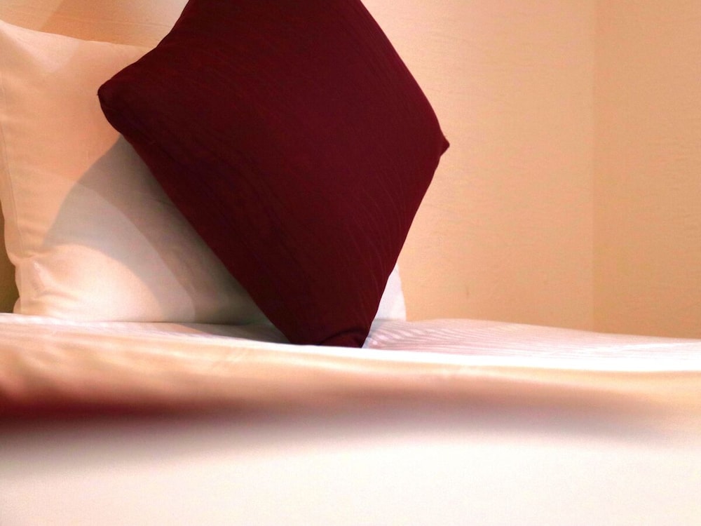 ツインルーム エキストラベッド付 客室12 | 遊び BASE やまばれーハウス