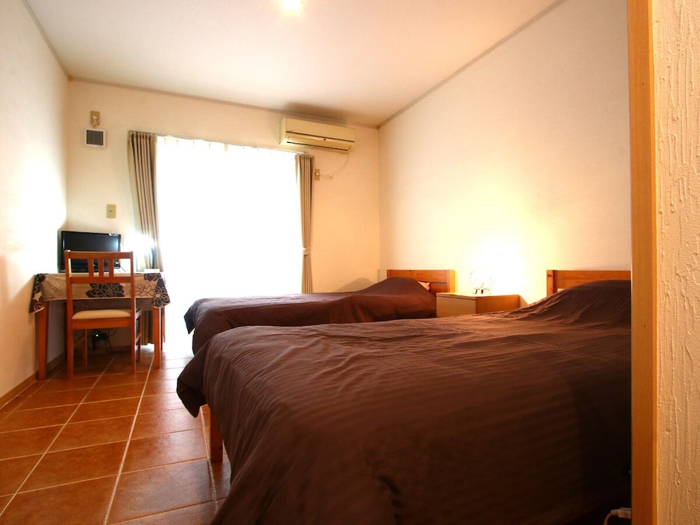 スタンダード ツインルーム 禁煙 客室6 | 遊び BASE やまばれーハウス