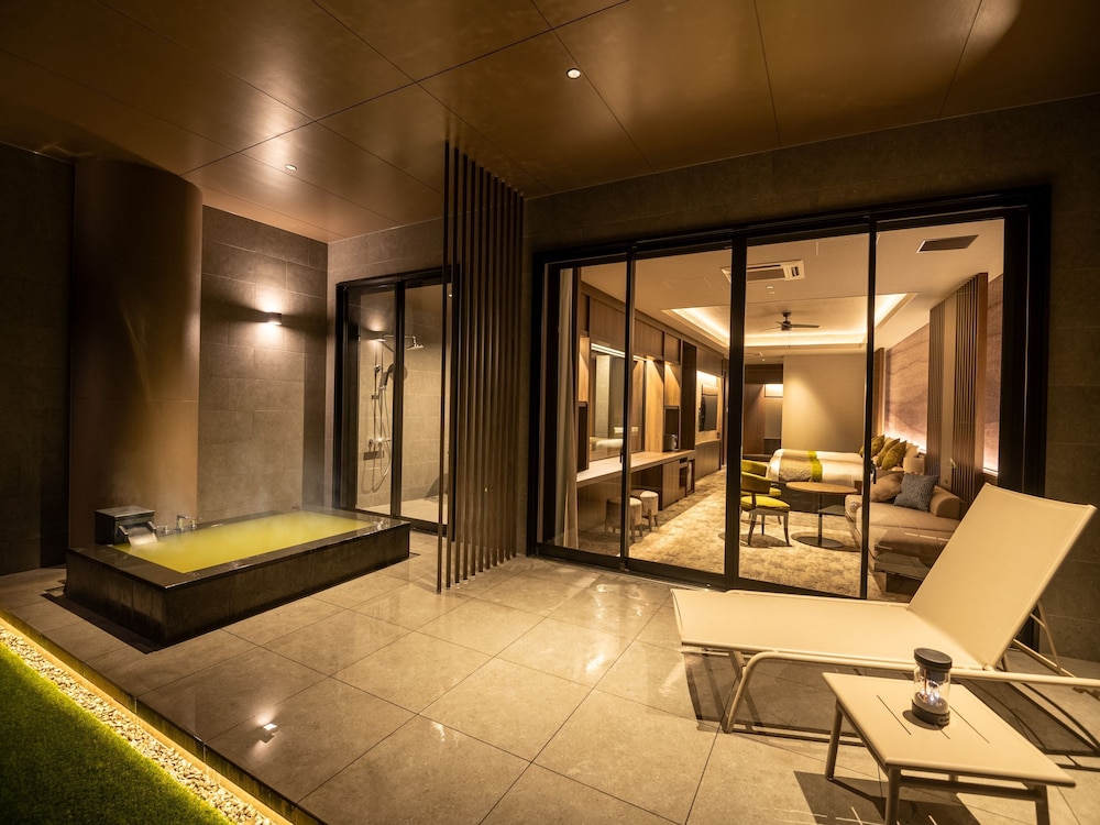 露天風呂付デラックスルーム（サウナ付）禁煙 客室7 | 亀の井ホテル 阿蘇