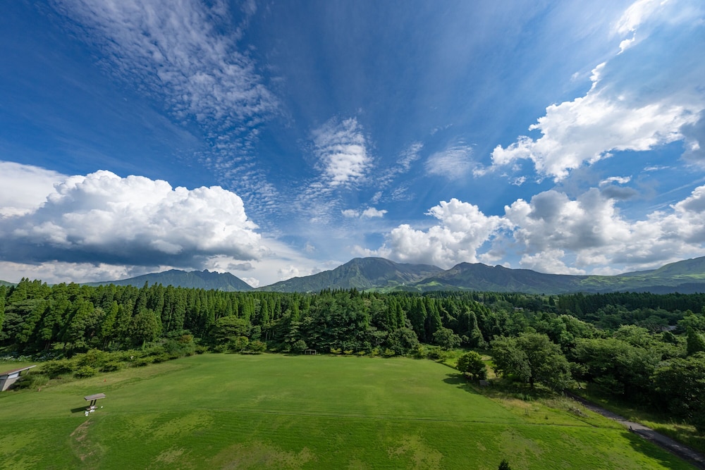 和室6畳 禁煙 部屋からの景観0 | 亀の井ホテル 阿蘇
