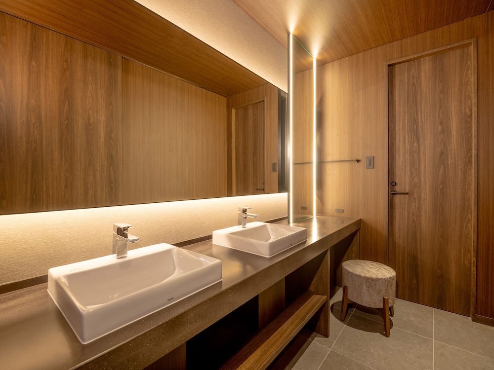 露天風呂付デラックスルーム（サウナ付）禁煙 客室2 | 亀の井ホテル 阿蘇