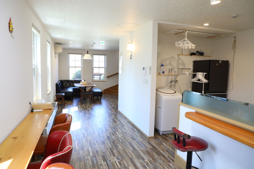 別荘 リビング エリア2 | Donguri House