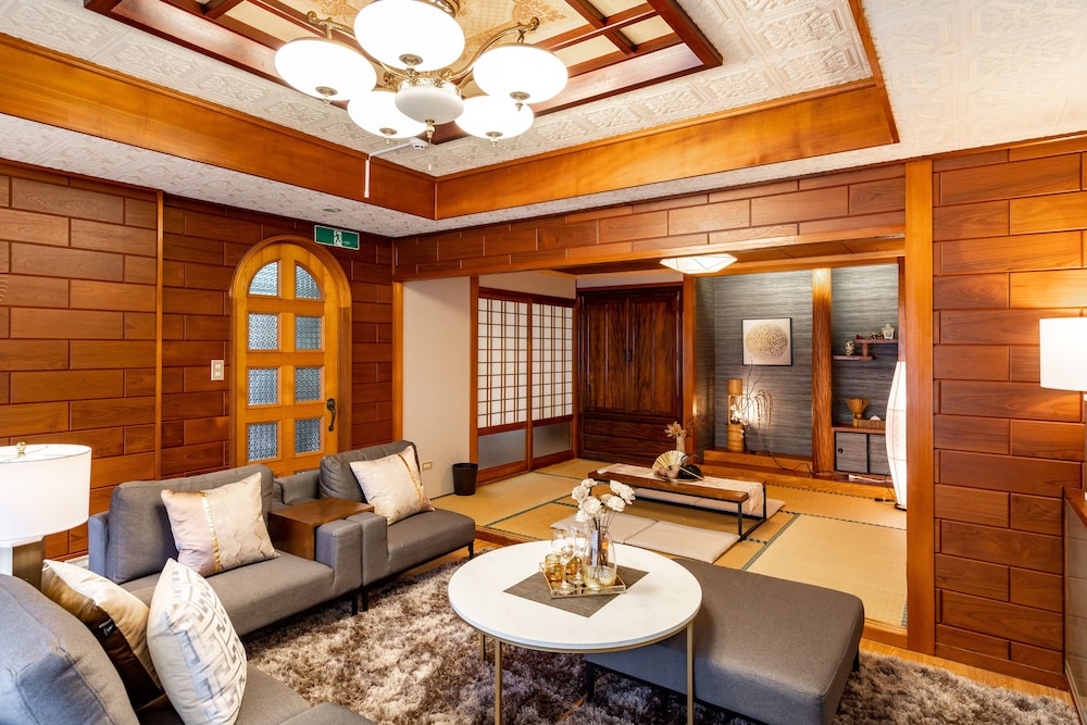 アパートメント 禁煙 (2F) 客室19 | Naha House