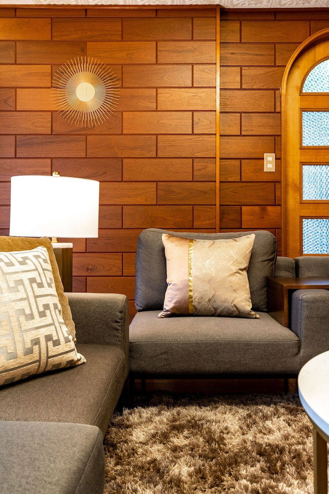 アパートメント 禁煙 (2F) 客室15 | Naha House