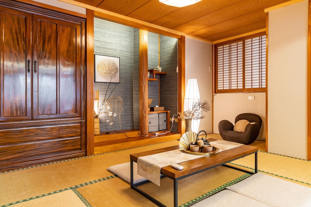 アパートメント 禁煙 (2F) 客室24 | Naha House