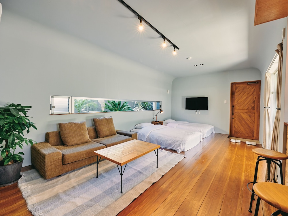 庭付きコンドミニアム 客室2 | IMAGINE OKINAWA