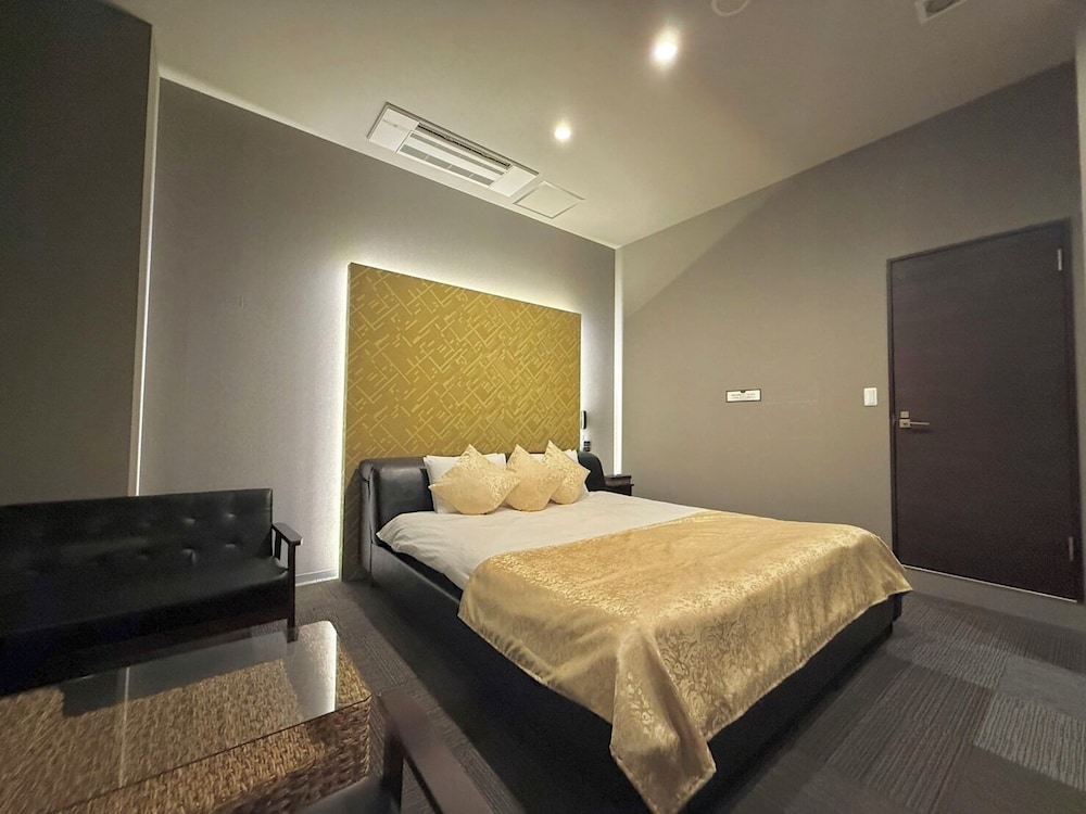 Vip・スイート キング 喫煙可（電子タバコのみ） | デザインホテルブラックス