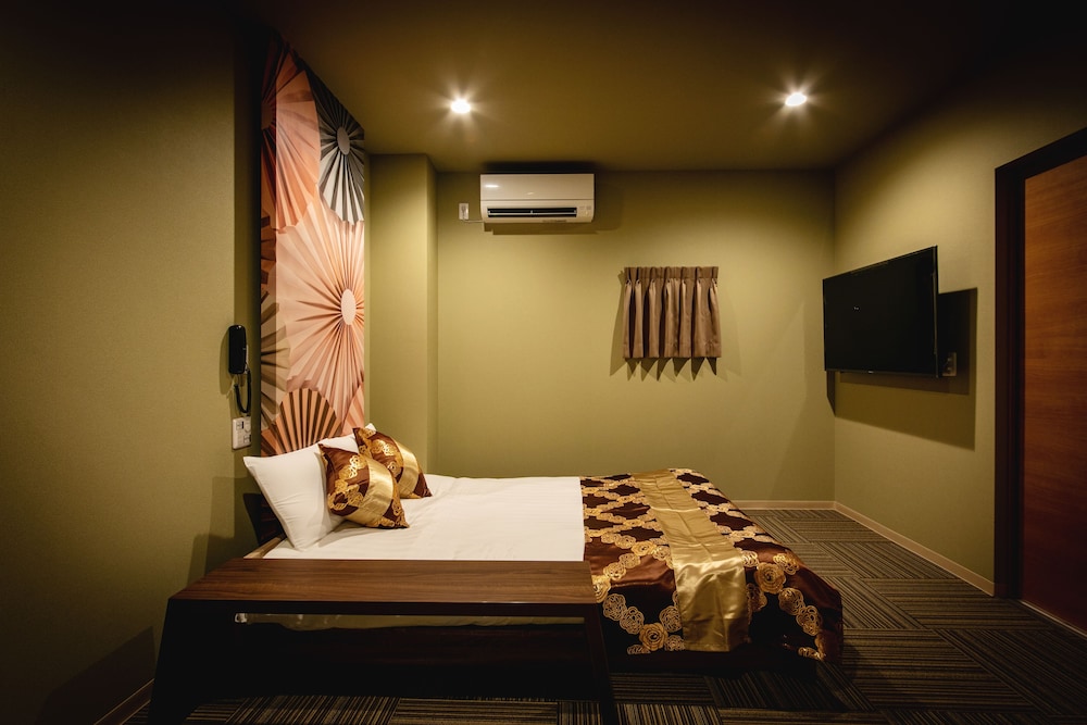 エイペックス・スーペリア ダブル 喫煙可（電子タバコのみ） 客室1 | デザインホテルブラックス