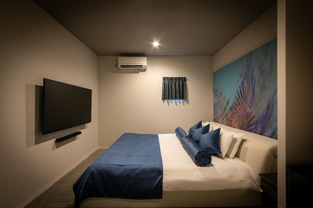 プレミアム・スイート キング 喫煙可（電子タバコのみ） 客室1 | デザインホテルブラックス