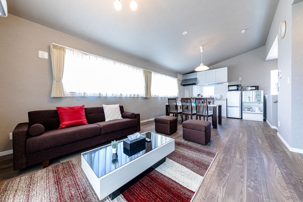 一棟貸し リビングルーム0 | ボンモマン A 棟