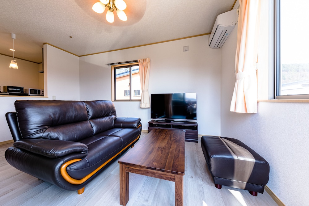 一棟貸し リビングルーム2 | フラクドッグ