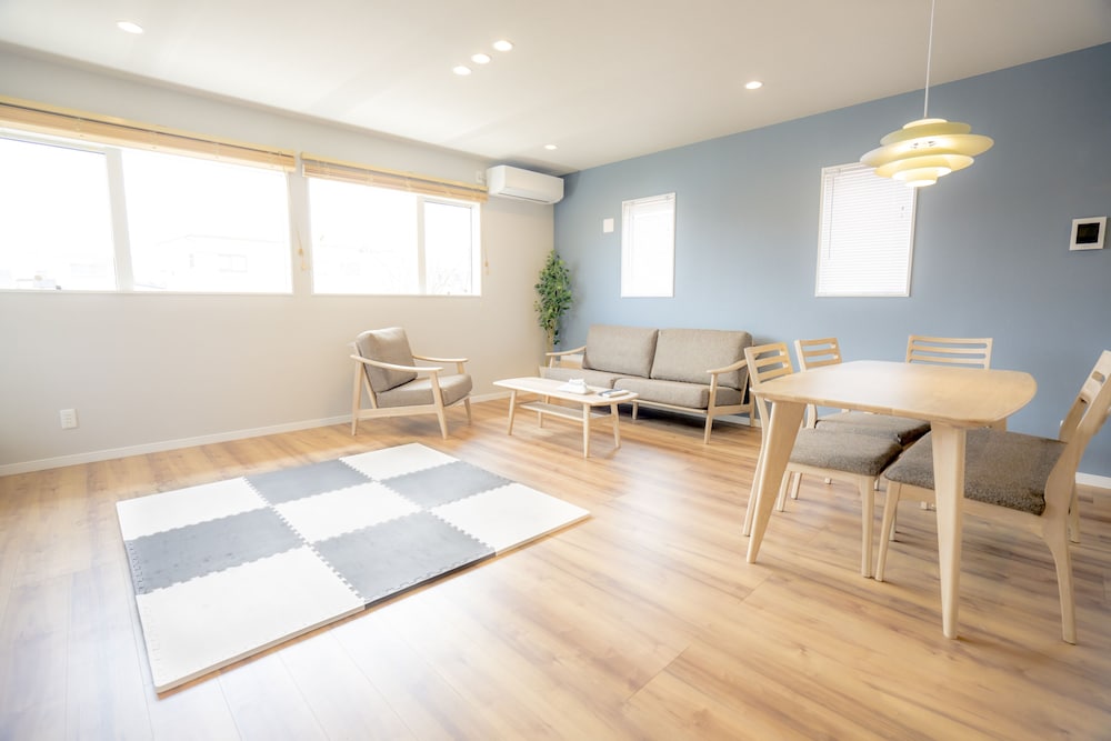 一棟貸し リビングルーム3 | フジクラス響