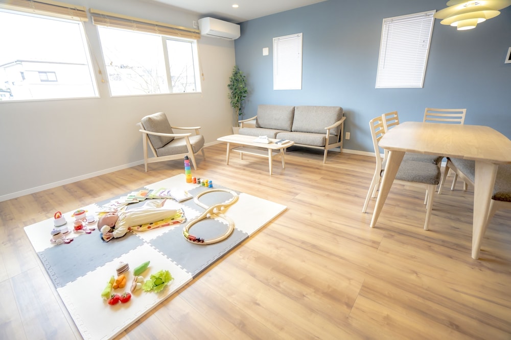 一棟貸し リビングルーム4 | フジクラス響