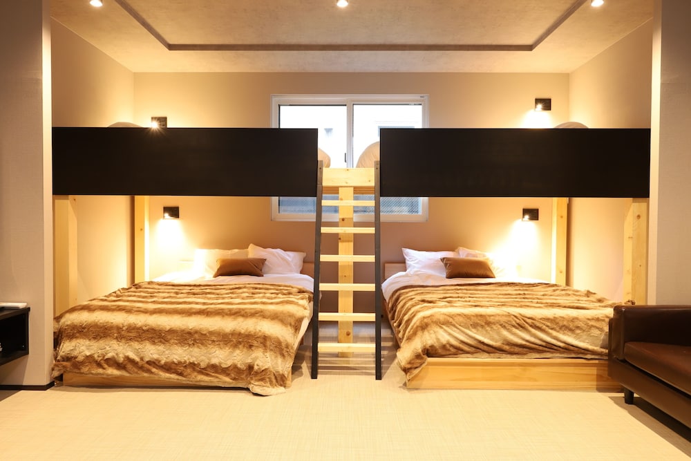客室1 | UCHI Living Stay AOZORA
