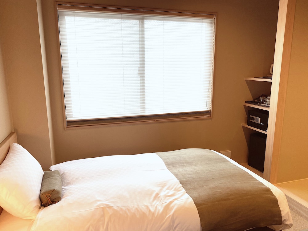 和洋室エコノミーツインルーム 客室1 | Rinn 北御門