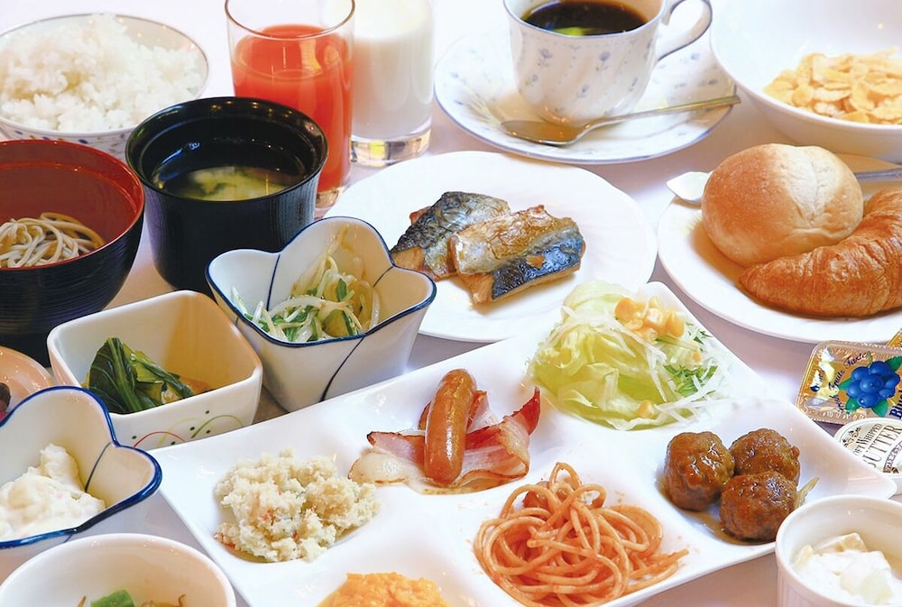 レストラン1 | ホテルクラウンヒルズ豊橋