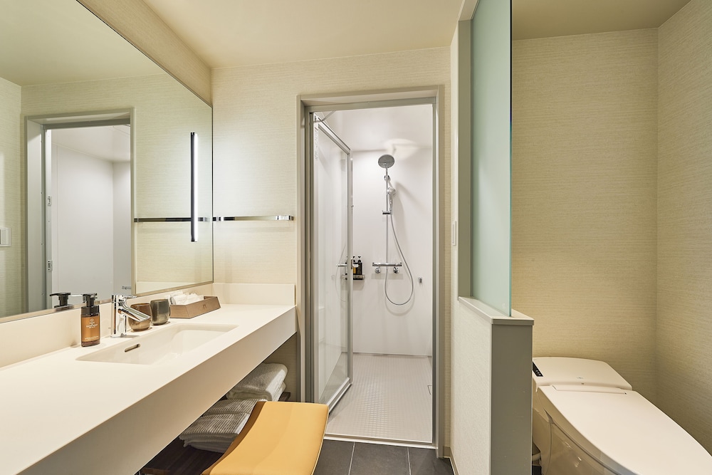 スーペリア ハリウッドツインルーム 禁煙 コーナールーム バスルーム0 | ザ・ゲートホテル両国 by HULIC