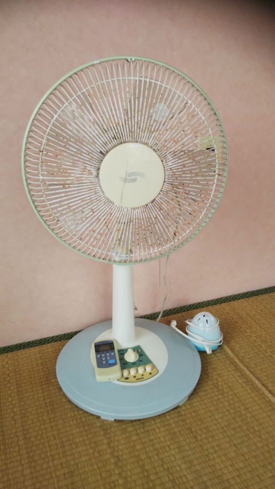 和室6畳 客室2 | ゲストハウス こねくと