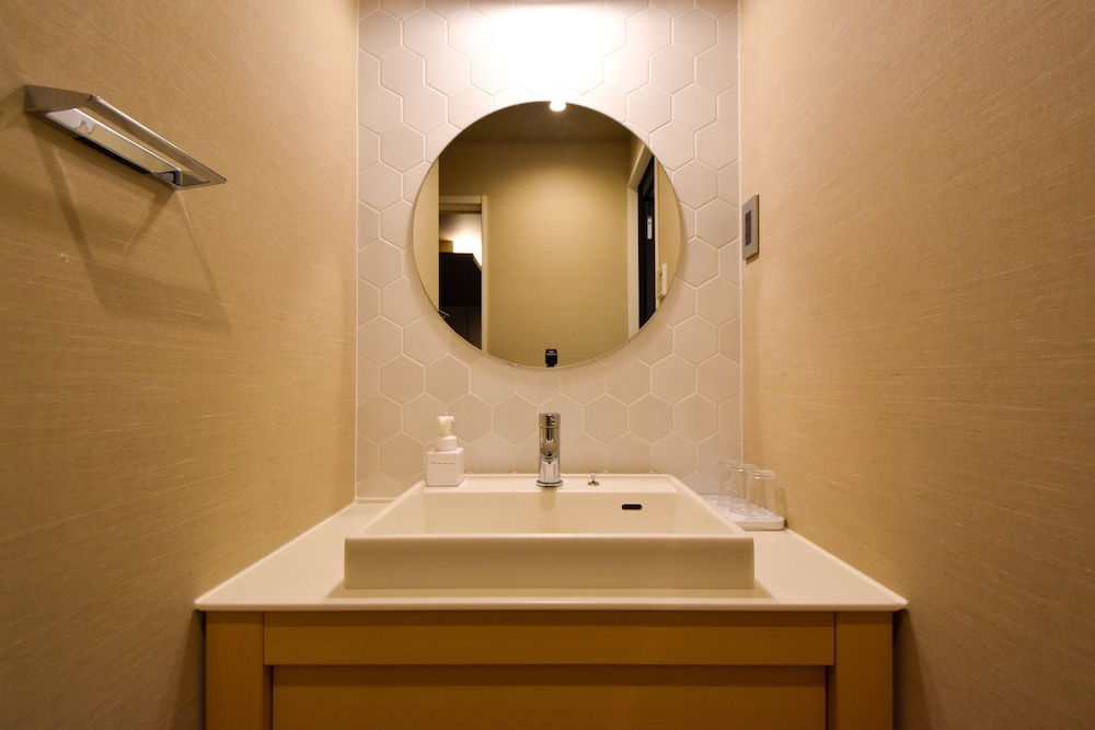 デザイン ダブルルーム 禁煙 バスルーム2 | Hotel 鹿音