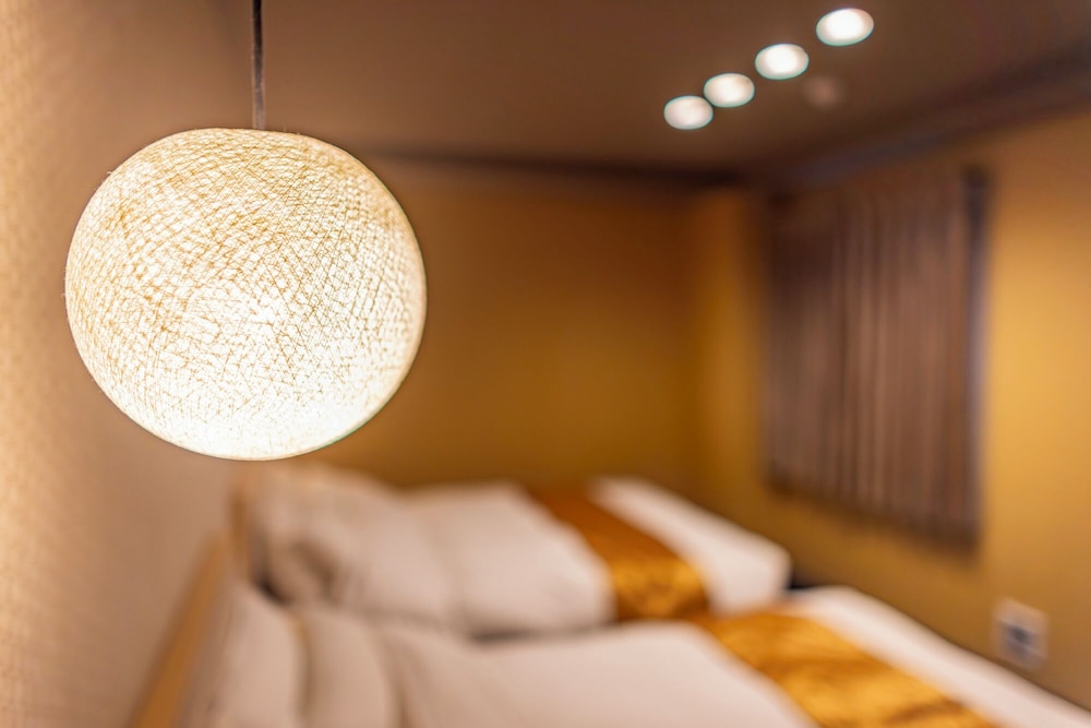 デラックス ツインルーム (A) 客室18 | MADOKA Kyoto Station West