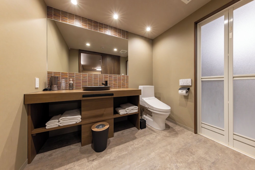 ファミリー ツインルーム (B) バスルーム3 | MADOKA Kyoto Station West