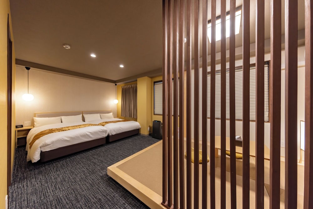 ハリウッドツインルーム 客室13 | MADOKA Kyoto Station West