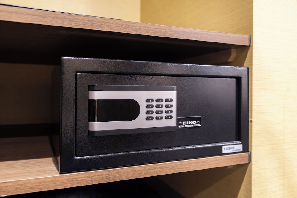 ダブルルーム 客室9 | MADOKA Kyoto Station West