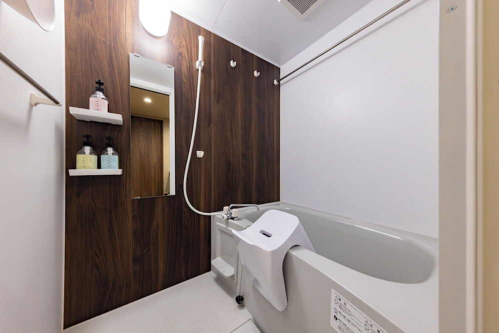 ダブルルーム バスルーム4 | MADOKA Kyoto Station West