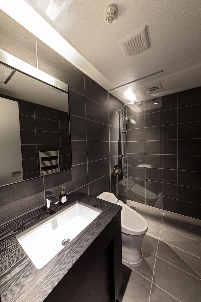 スーペリアルーム(2ベッドルーム)禁煙 バスルームの設備1 | 石邸 富良野