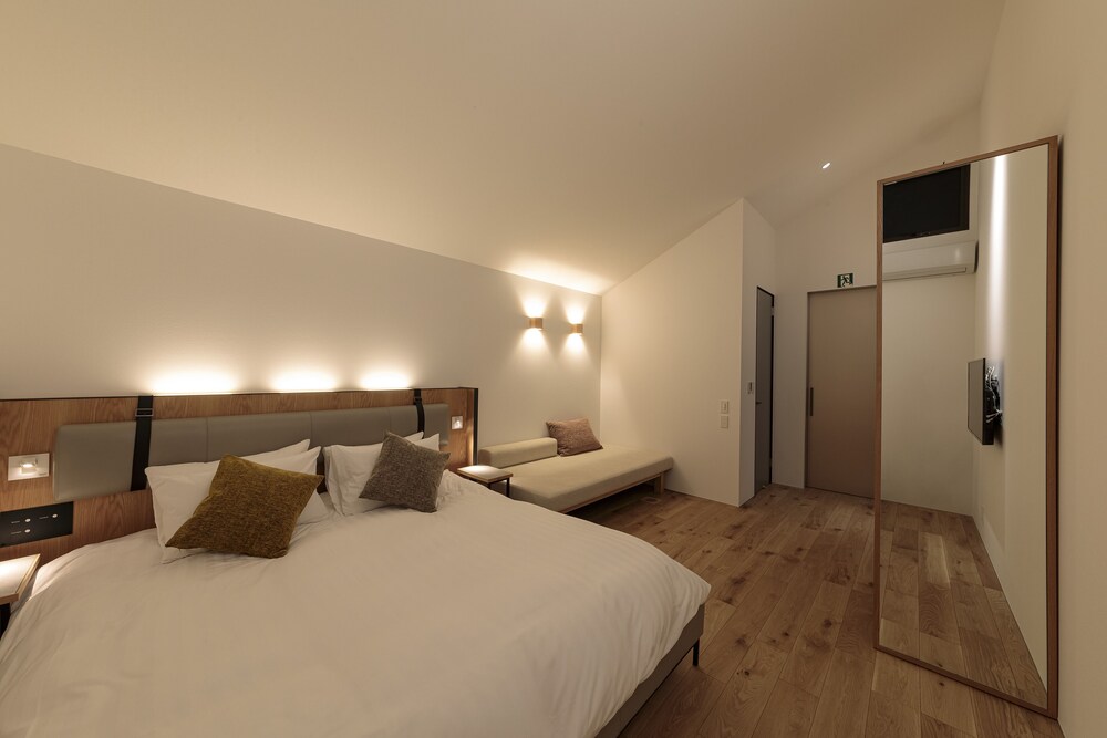 デラックスルーム(2ベッドルーム)禁煙 客室2 | 石邸 富良野