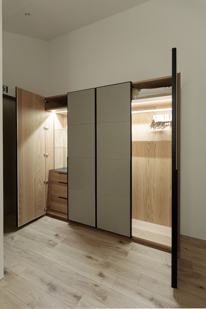 デラックスルーム(2ベッドルーム)禁煙 客室の設備とサービス2 | 石邸 富良野