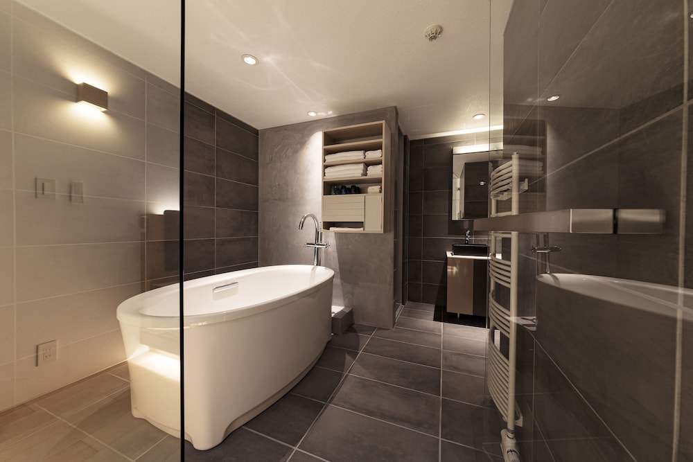 プレミアムルーム(1ベッドルーム)禁煙 バスルーム0 | 石邸 富良野